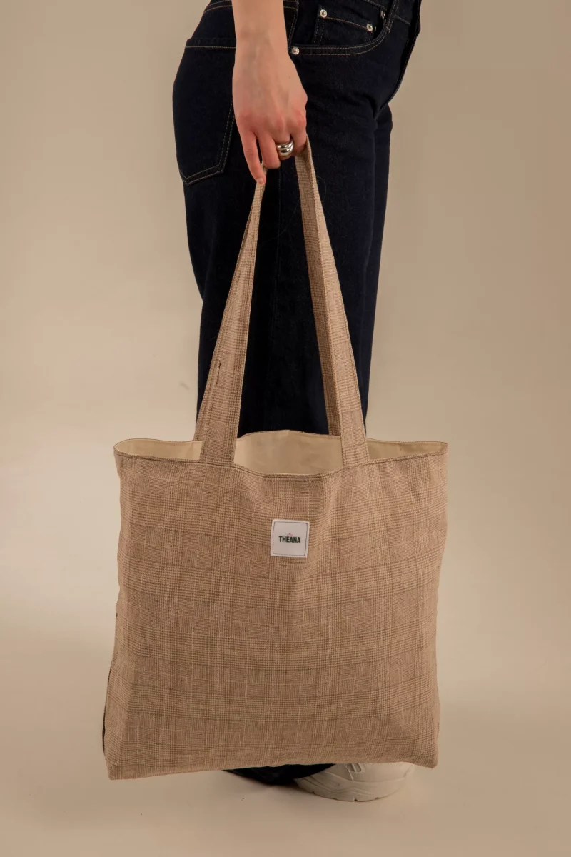 Tote-Bag-Theana-Tartan-Shade-taille-M-packshot-scaled-1.webp Tote Bag THEANA M – Tartan Shade