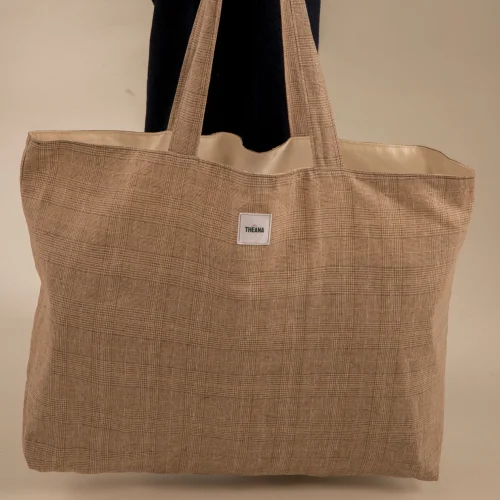tote-bag-tartan-shade-XL-scaled-1.webp Tote Bag THEANA XL – Tartan Shade